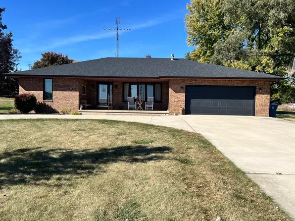 203 W Lincoln Ave, Arlington, IL 61312