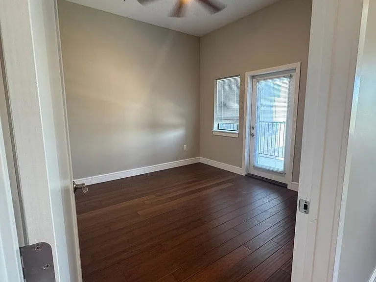 4400 Manchester Ave — Photo 41
