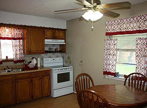 5th image of 1412 Nila Dr