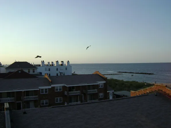910 E Ocean View Ave APT 18, Norfolk, VA 23503