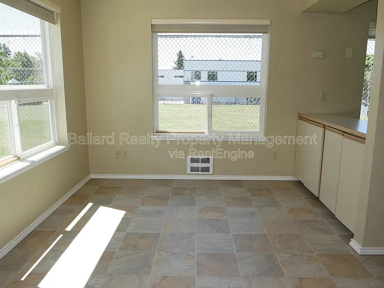 1737 NW 64th St — Photo 7