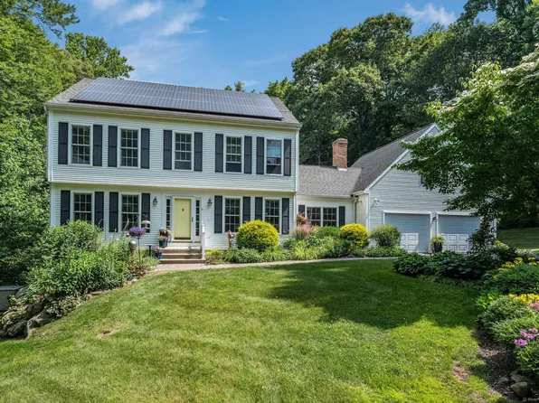 6 Adema Way, Old Saybrook, CT 06475