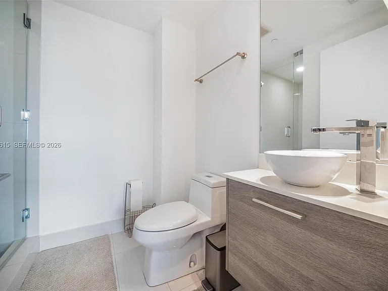 650 NE 32nd St #4805 — Photo 25