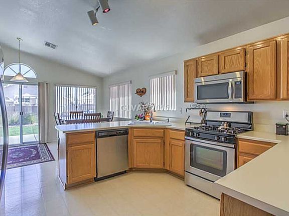 5th image of 7036 Village Shore Ct