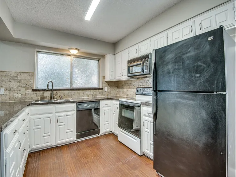 3601 Willow Ridge Dr — Photo 6