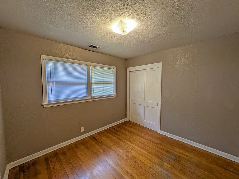 306 Bridal Wreath Ave — Photo 13