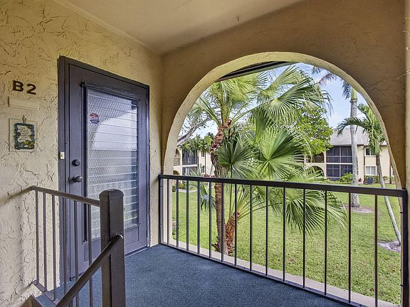 2nd image of 301 Pine Ridge Circle #B-2