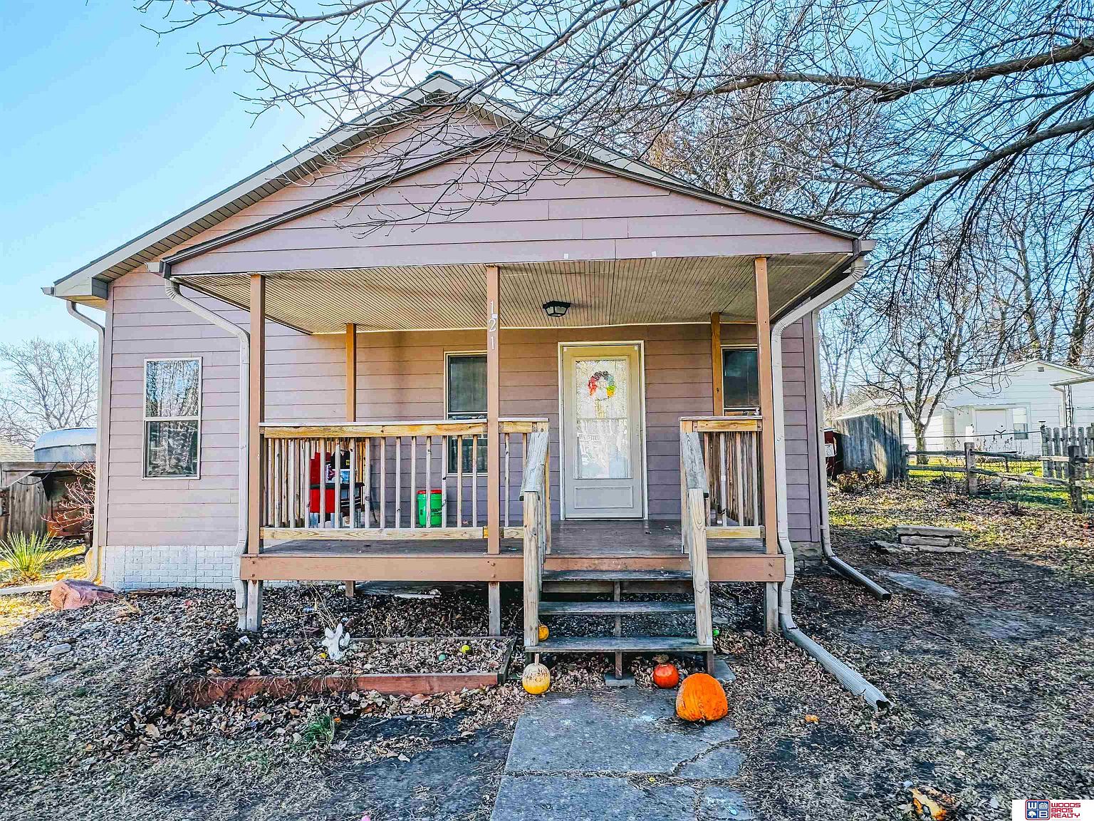 121 W Cameron St, Ceresco, NE 68017 Zillow