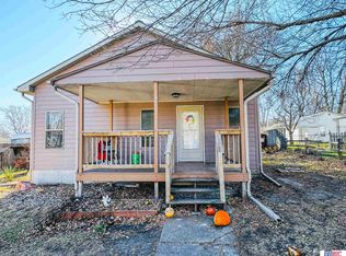 121 W Cameron St, Ceresco, NE 68017