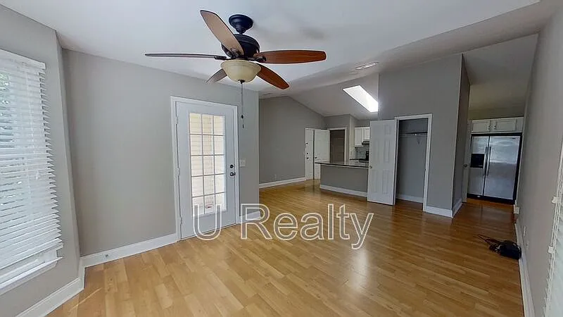 Building Photo - 10250 Rose Meadow Ln