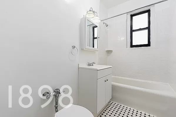 2nd image of 4308 40th St APT 2H