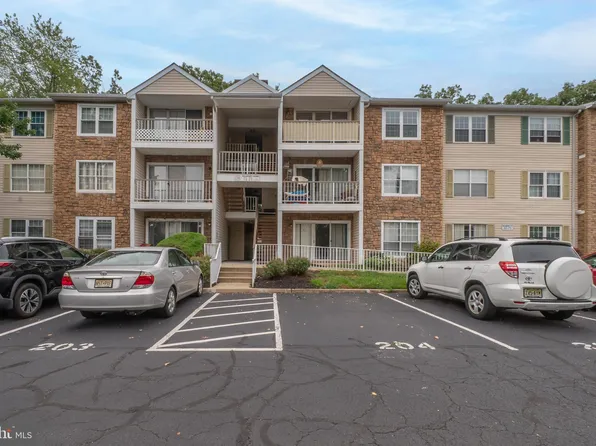 64 Mulberry Ct, Hamilton, NJ 08619