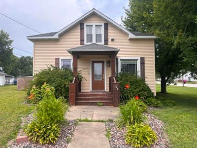 102 N Charles St, Calmar, IA, 52132