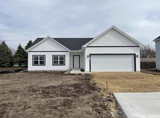 2733 Kadlec Dr, Beloit, WI 53511
