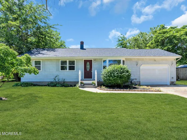 967 Raleigh Drive, Toms River, NJ 08753