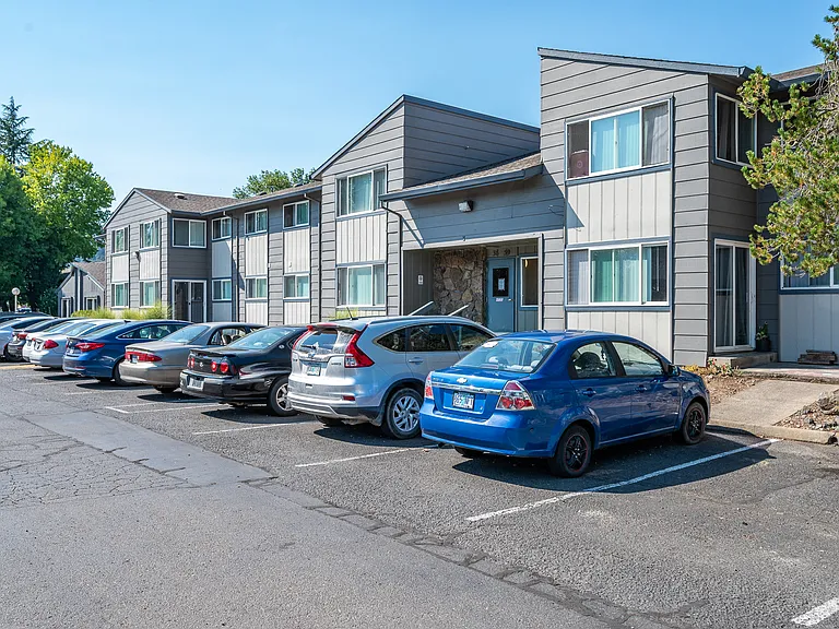 Rose Villa Apartments — Photo 5