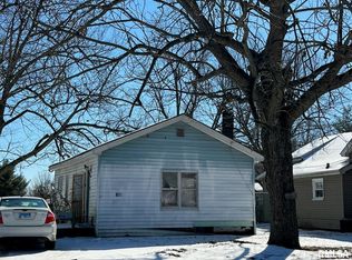 1018 Ferry St, Metropolis, IL 62960