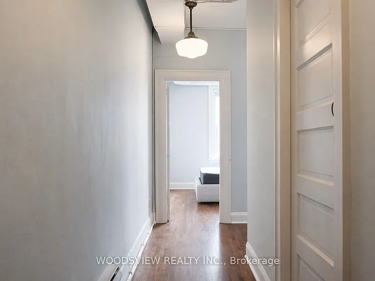 64 Simcoe St N #2 — Photo 2