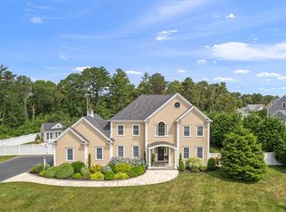 17 Norse Pines Dr, East Sandwich, MA 02537