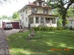 808 7th Ave NW, Waseca, MN 56093