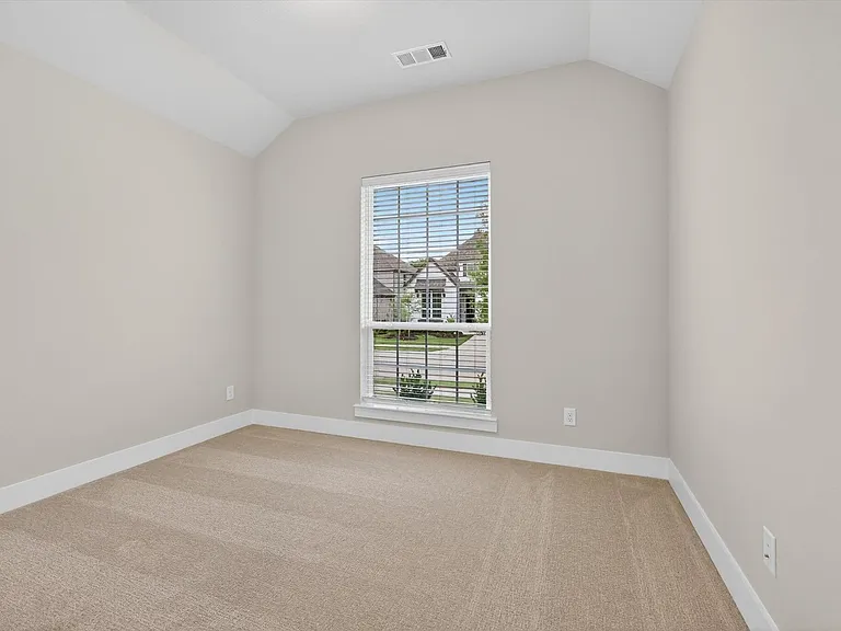 4123 Windy Point Rd — Photo 13