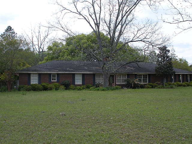 1st image of 3992 Us Highway 301