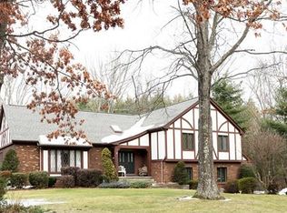 41 Shirley St, Wilbraham, MA 01095