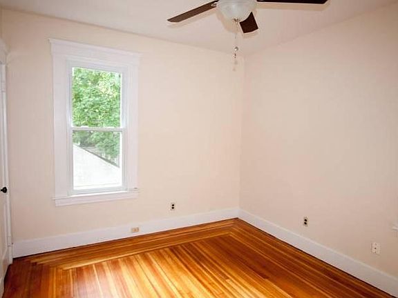 4th image of 550 Central Ave #1