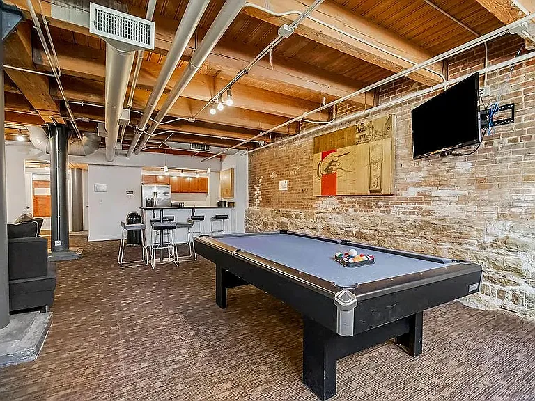 700 Broadway Blvd #406 — Photo 3