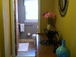 19 5th Ave #B, Glendora, NJ 08029