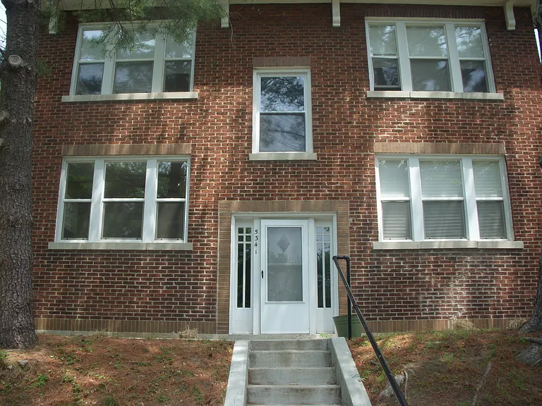 5341 Bancroft Ave #2W — Photo 6