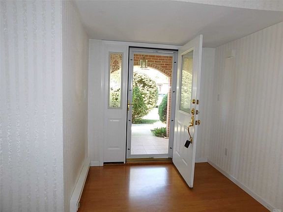 2nd image of 601 Alden Ct E
