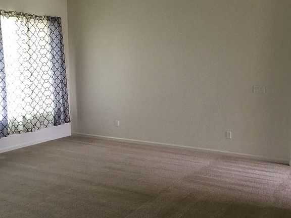 3rd image of 3415 Matterhorn Dr