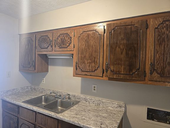 4th image of 43 Rushwood Dr #43