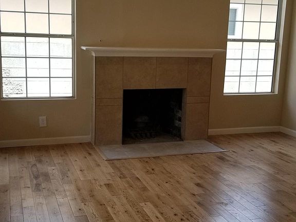 3rd image of 7706 Agnes Ave
