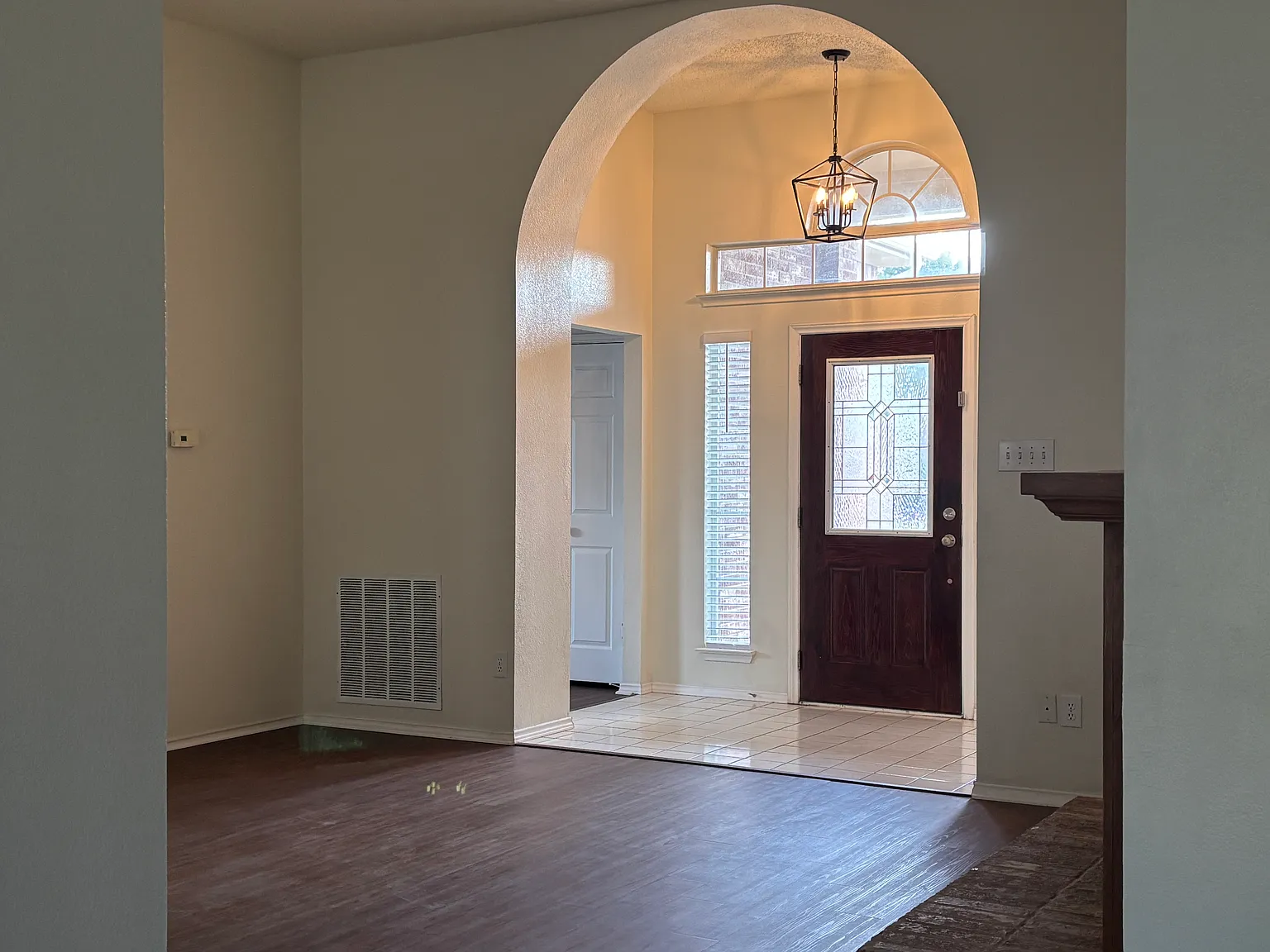 3 bed, 1732 sqft, $2,500 — Photo 4