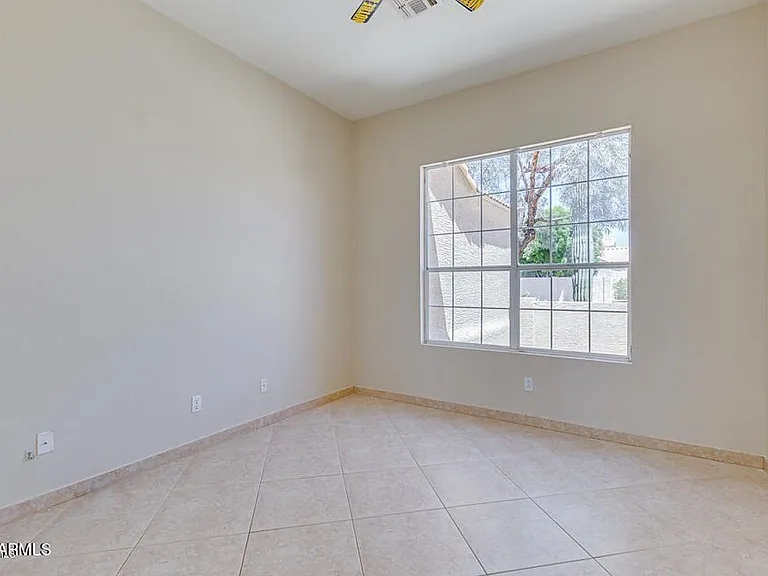 1714 S Rialto — Photo 12