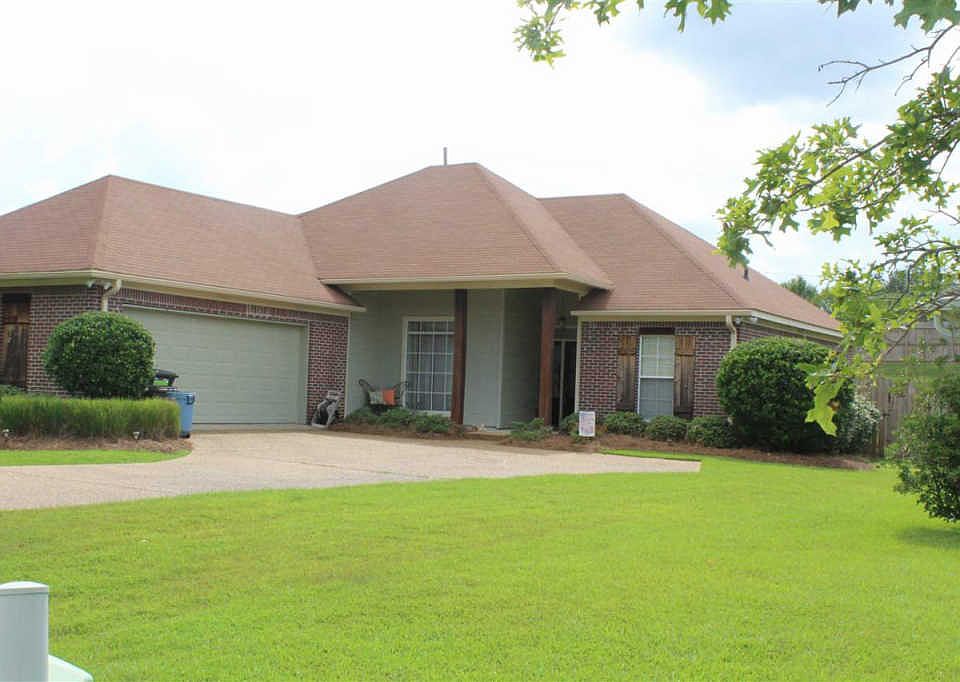 1st image of 125 Southwood Dr