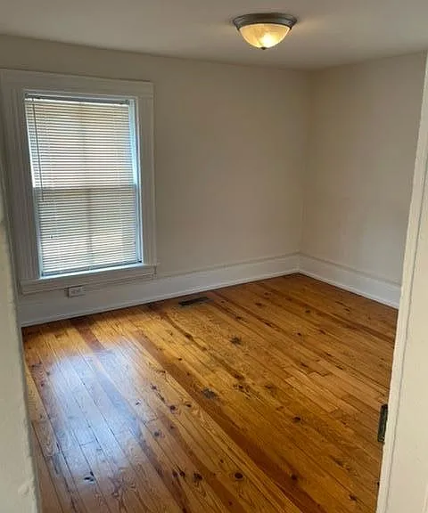 415A 5th St SW — Photo 3