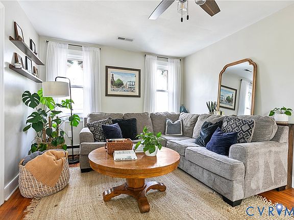 2nd image of 4006 Newport Dr