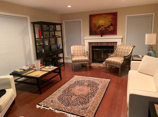 1 Kensington Ct, Princeton, NJ 08540