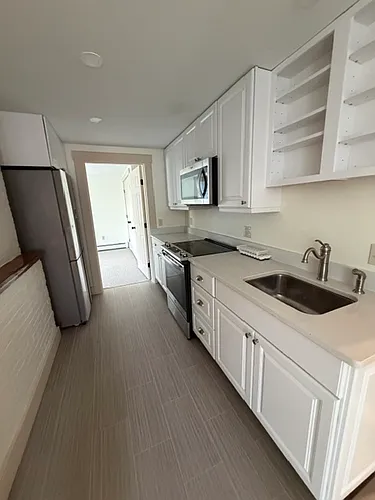 127 2nd St #3 Photo 1
