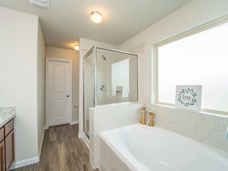 3542 Vivaldi Dr — Photo 35