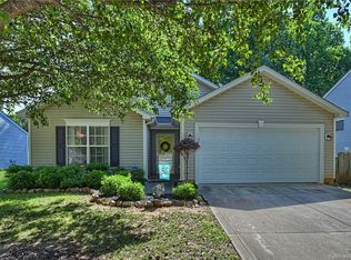 10706 Gold Pan Rd, Charlotte, NC 28215