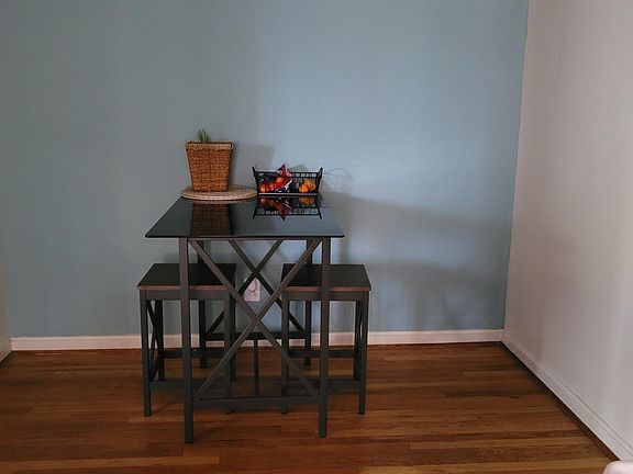 5th image of 1271 Morten St APT 3