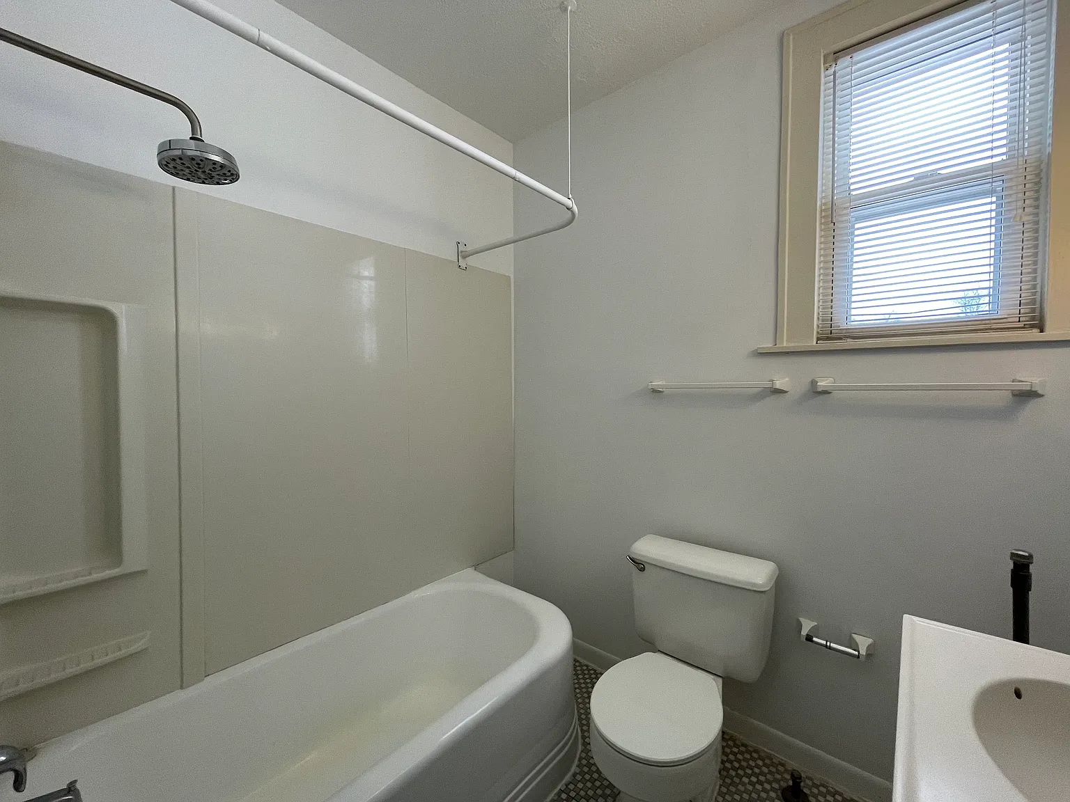 1 bed, 700 sqft, $1,495 — Photo 4