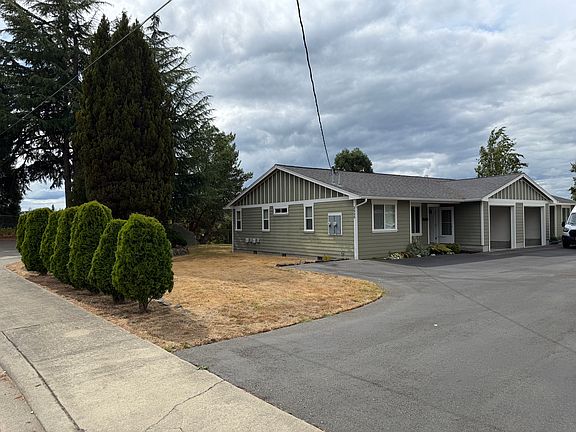 2nd image of 2525 Stephenson Ave Unit A