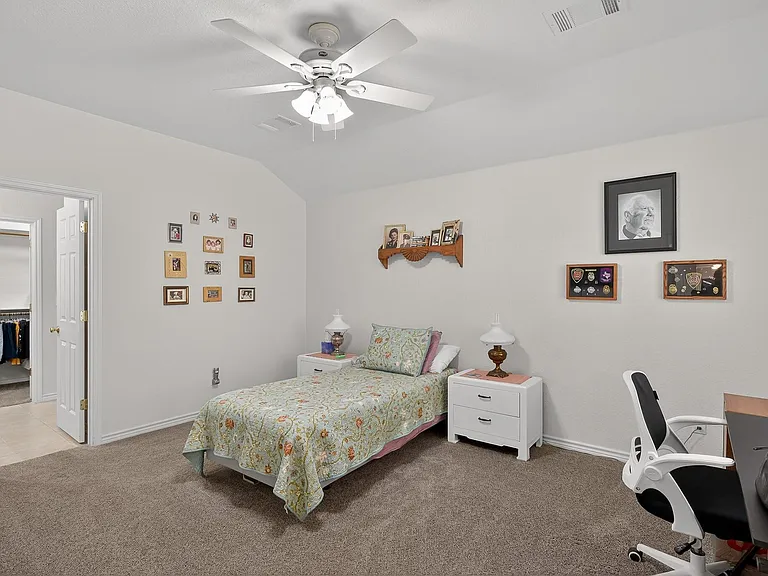 268 Braeburn Cir #B — Photo 8
