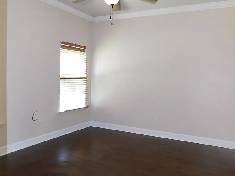 5156 NW 21st Dr — Photo 9