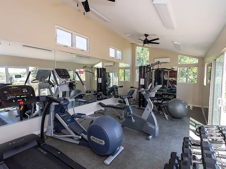 5252 Balboa Arms Dr #167 — Photo 28